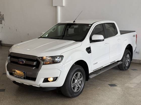 FORD RANGER 2.2 XLS 4X4 CD 16V DIESEL 4P AUTOMÁTICO